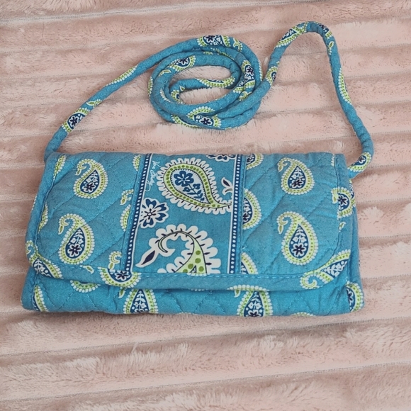 Vera Bradley Handbags - VERA BRADLEY WALLET/PURSE